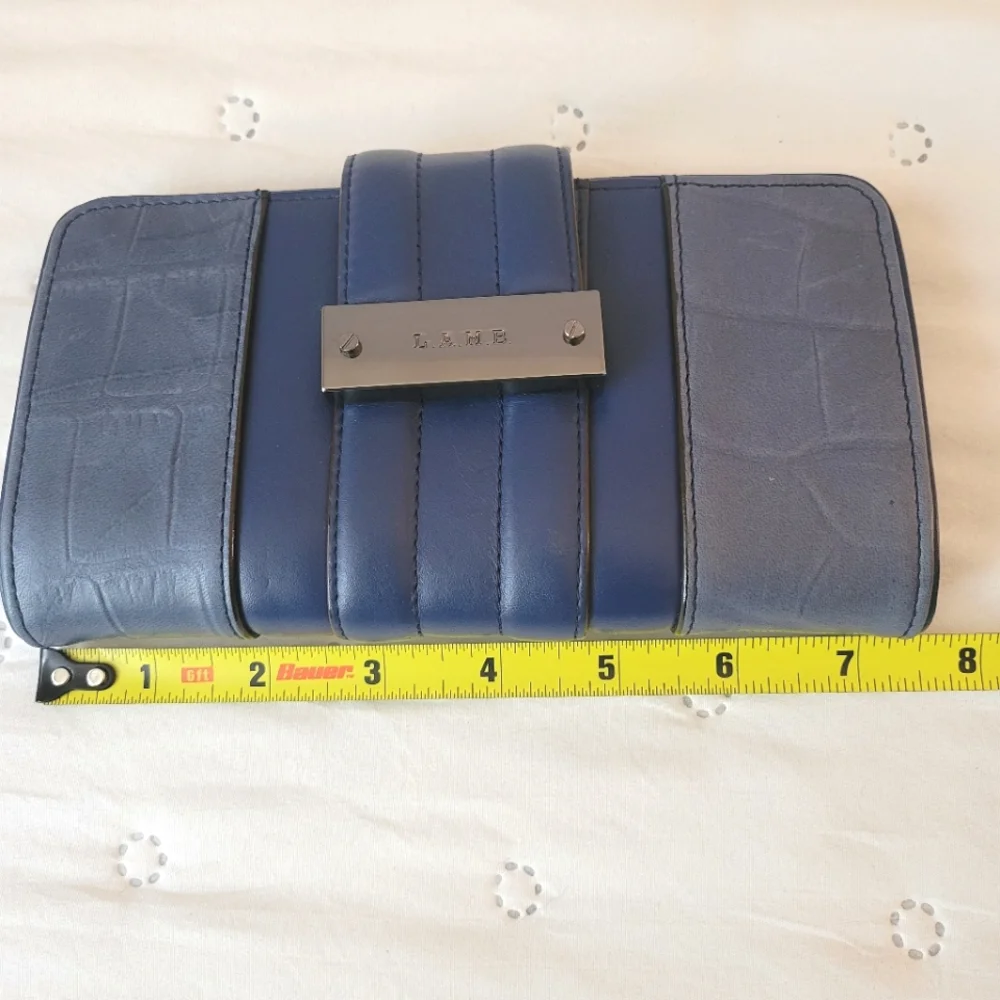 Gwen Stefani L.A.M.B wallet